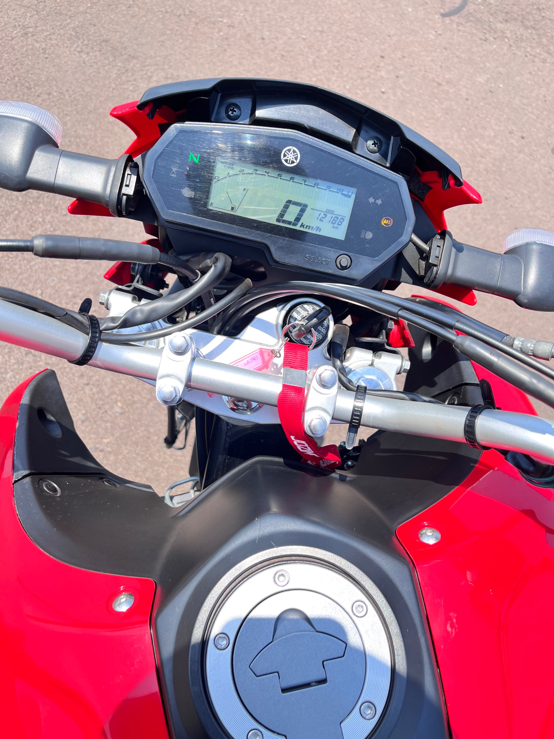 YAMAHA XTZ 250 Lander 2024 - miniatura 4