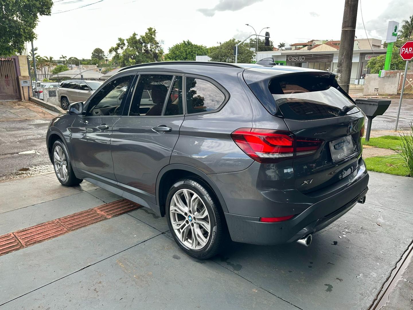 BMW X1 sDrive20i 2.0T 16v 2021 - miniatura 4