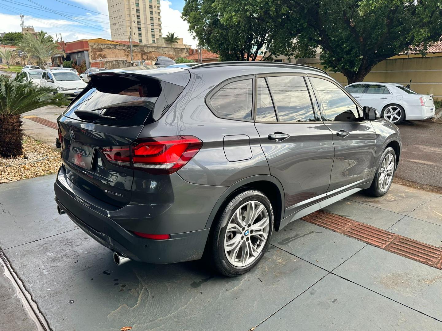 BMW X1 sDrive20i 2.0T 16v 2021 - miniatura 3