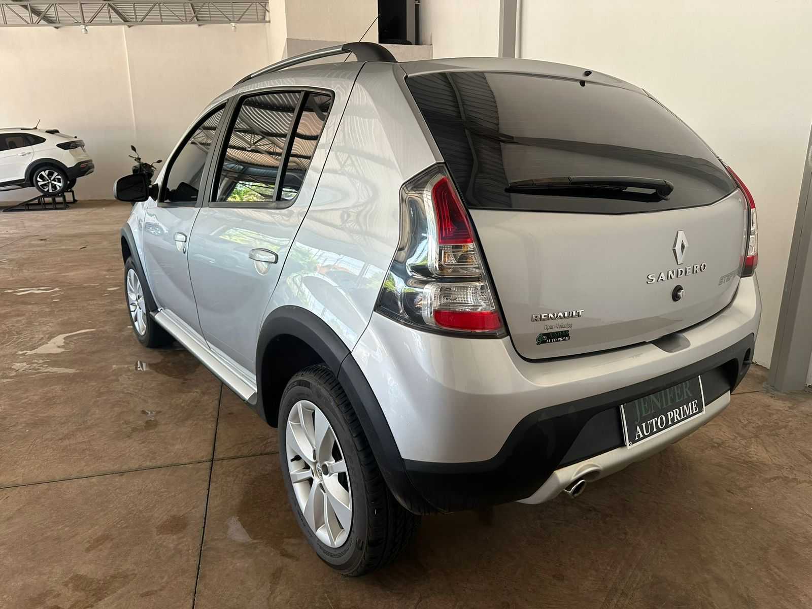 RENAULT Sandero StepWay 1.6 2014 - miniatura 4