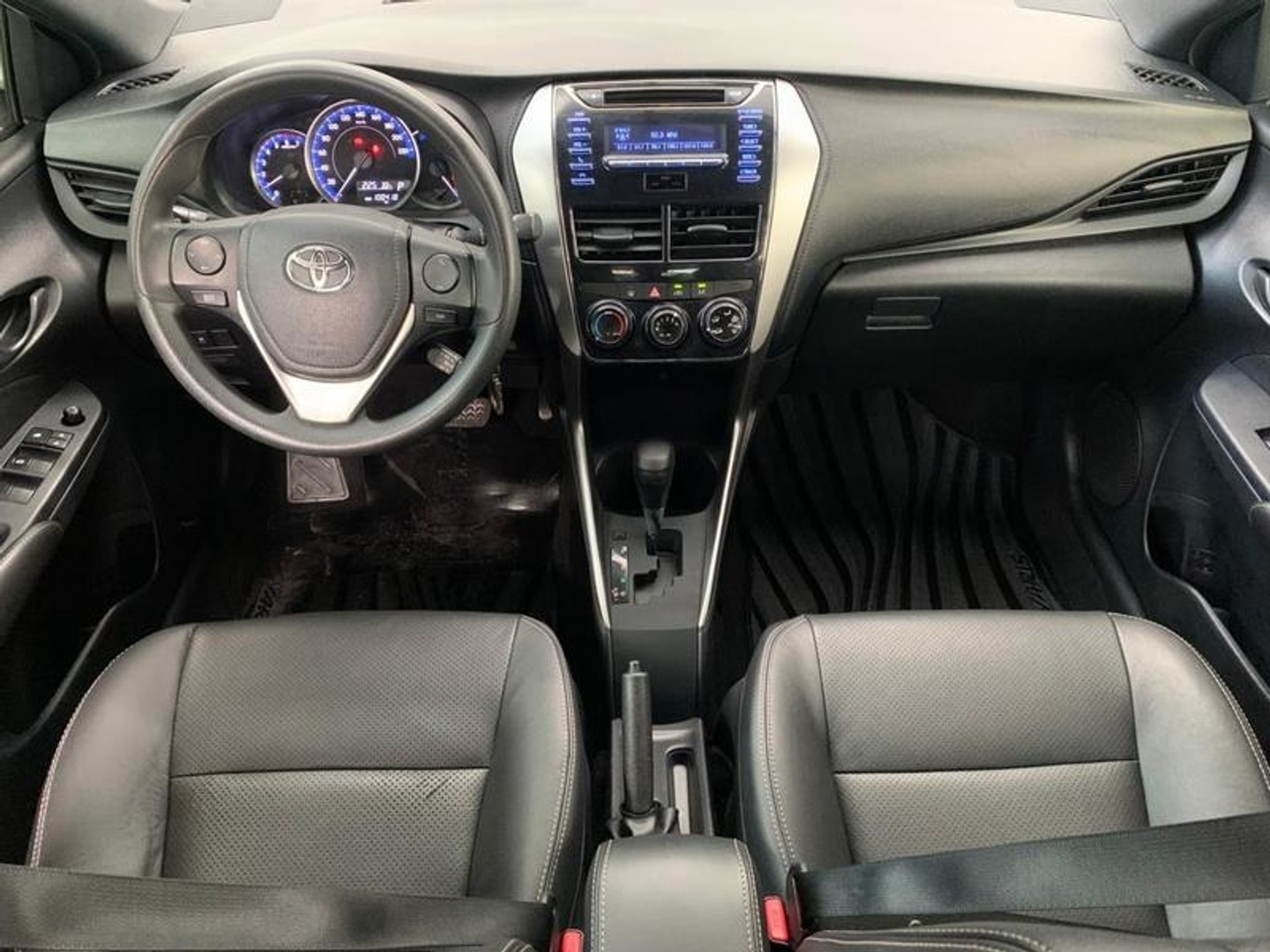 TOYOTA Yaris Hatch XL Live 1.3 16v 2020 - miniatura 8
