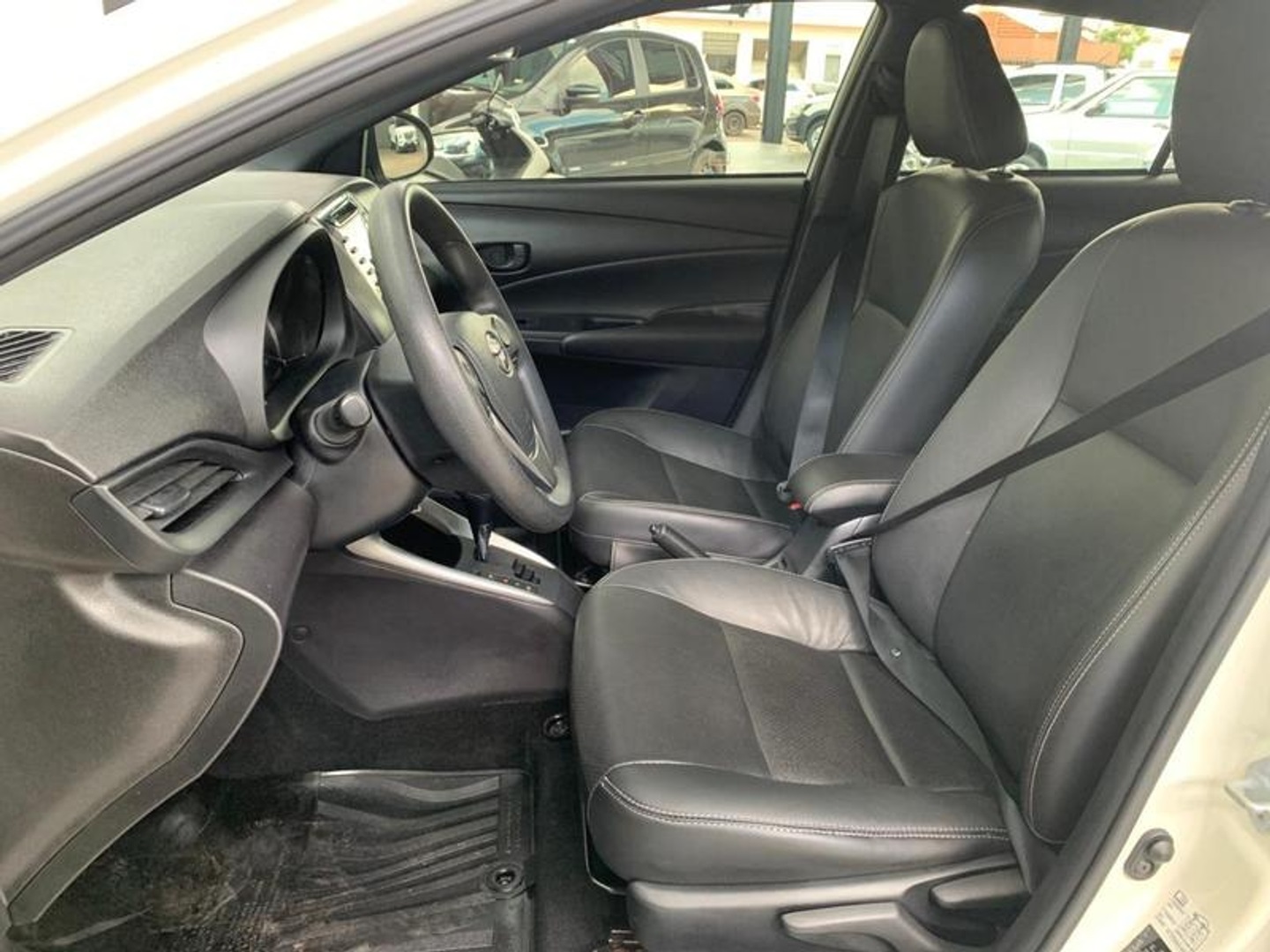 TOYOTA Yaris Hatch XL Live 1.3 16v 2020 - miniatura 9