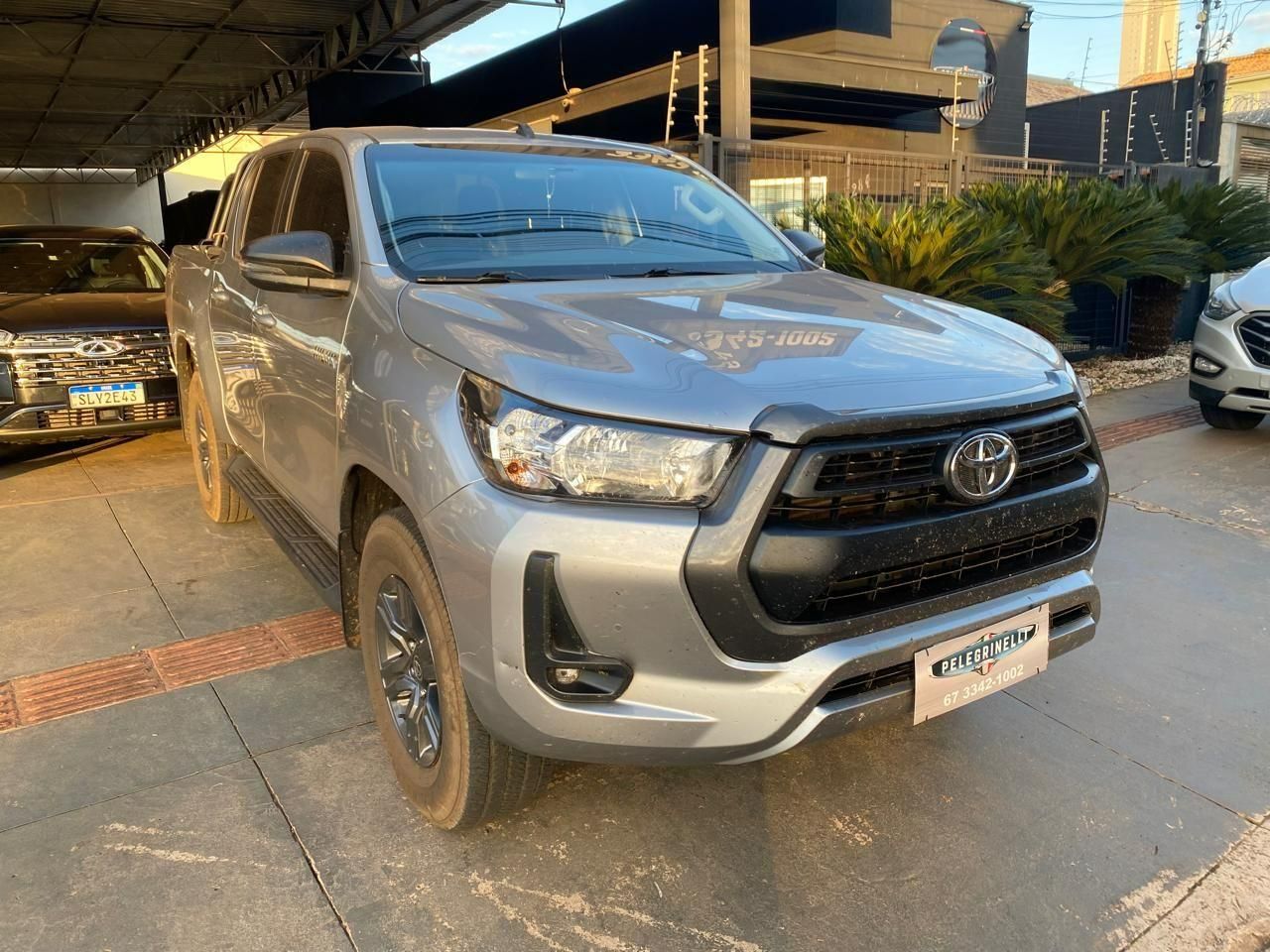 Vista principal de TOYOTA Hilux SR D4-D 2.8TDi 16v 4X4 C.D. 2024