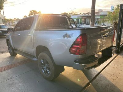 TOYOTA Hilux SR D4-D 2.8TDi 16v 4X4 C.D. 2024 - miniatura 4