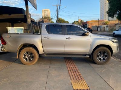 TOYOTA Hilux SR D4-D 2.8TDi 16v 4X4 C.D. 2024 - miniatura 5