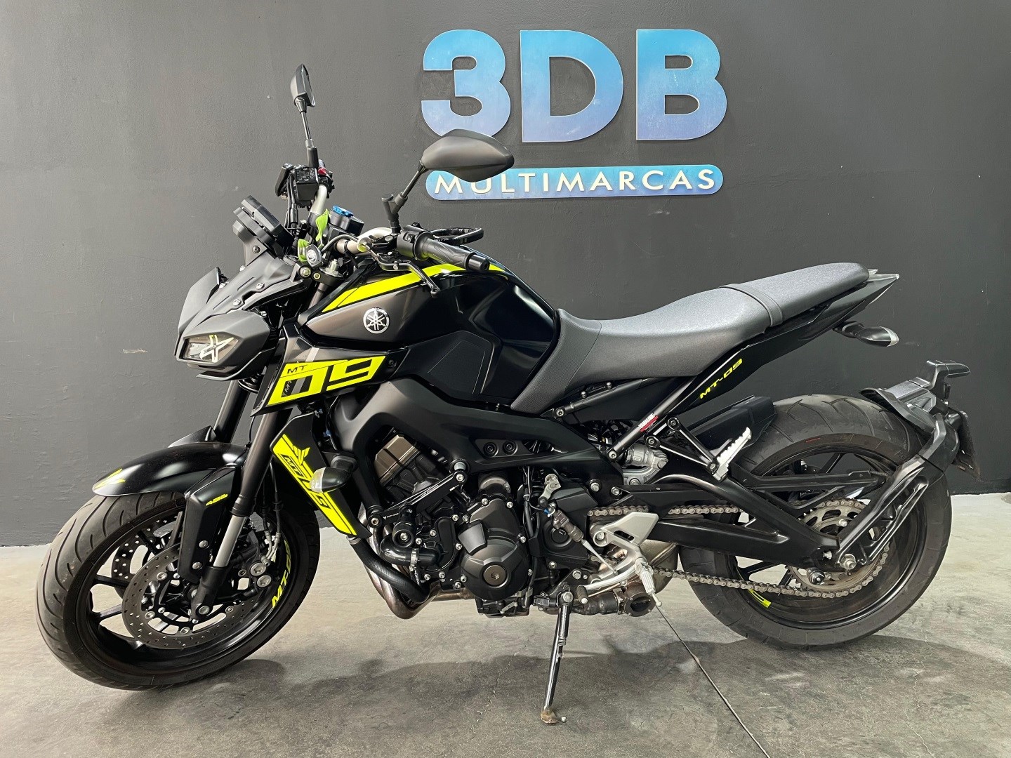 YAMAHA MT -09 850 2024 - miniatura 5