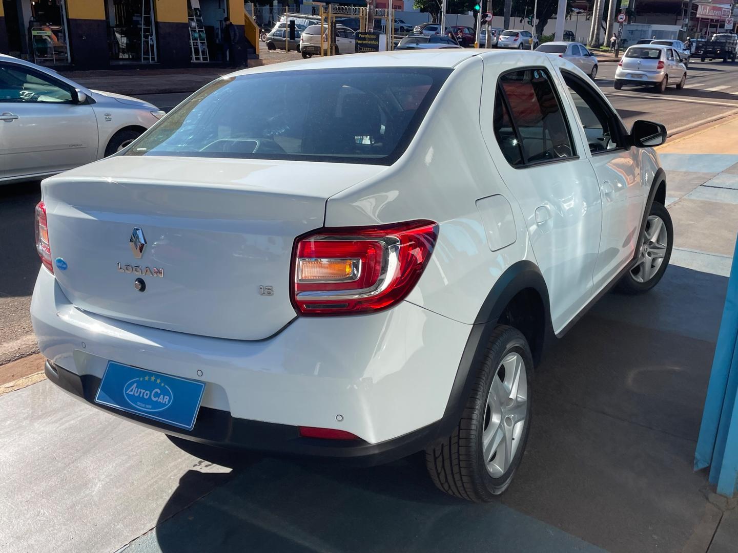 RENAULT Logan Zen 1.6 16v 2021 - miniatura 4