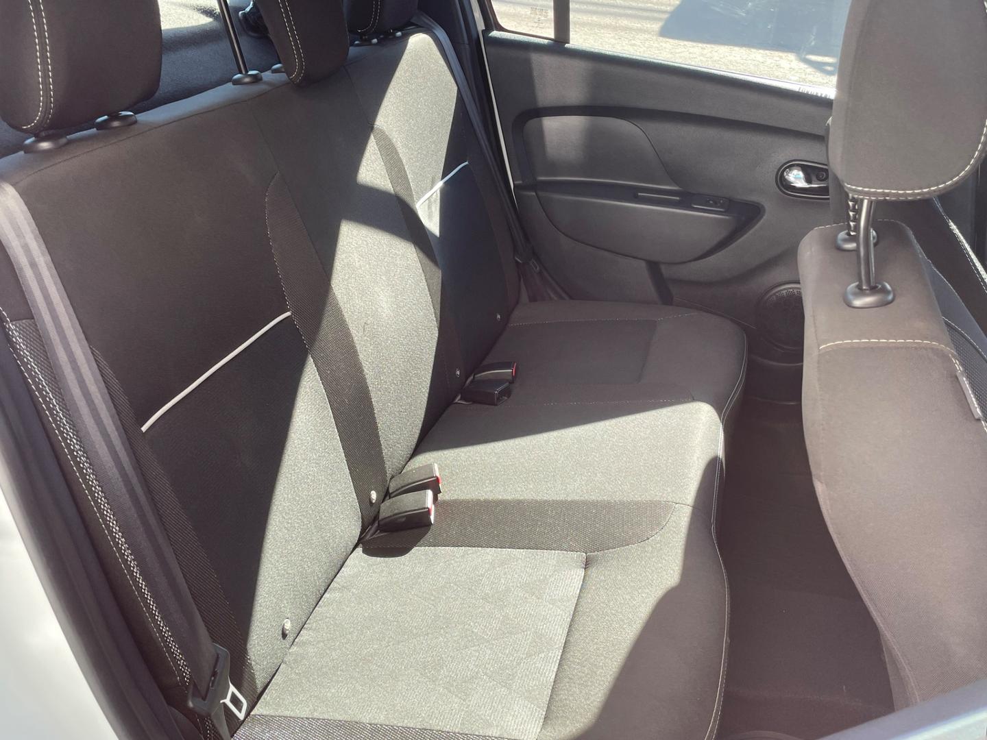 RENAULT Logan Zen 1.6 16v 2021 - miniatura 7