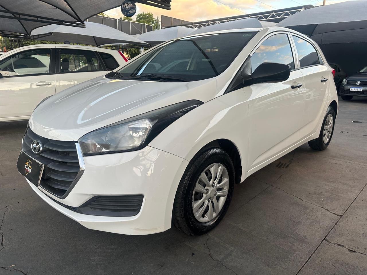 Vista principal de HYUNDAI HB20 Comfort 1.0 12v 2017