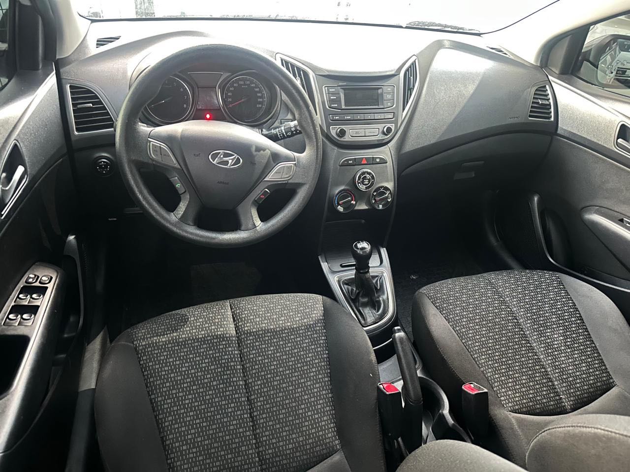 HYUNDAI HB20 Comfort 1.0 12v 2017 - miniatura 8