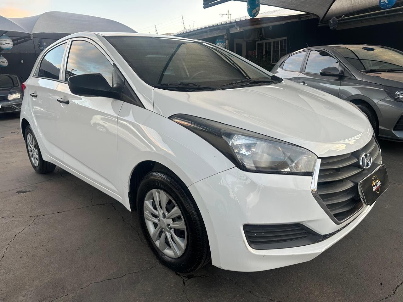 HYUNDAI HB20 Comfort 1.0 12v 2017 - miniatura 4