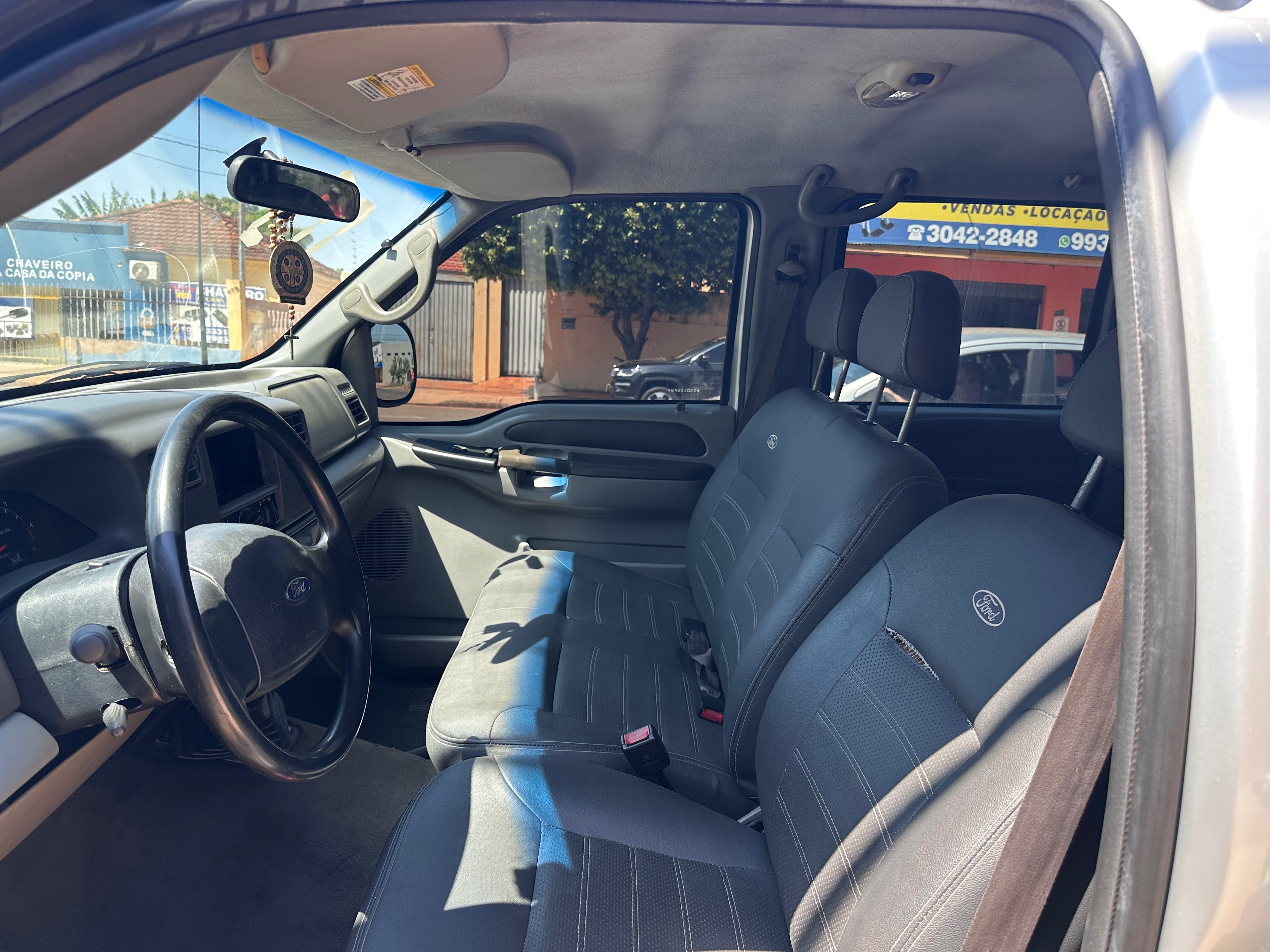 FORD F250 XLT 4.2TD 18v C.D. 2005 - miniatura 7