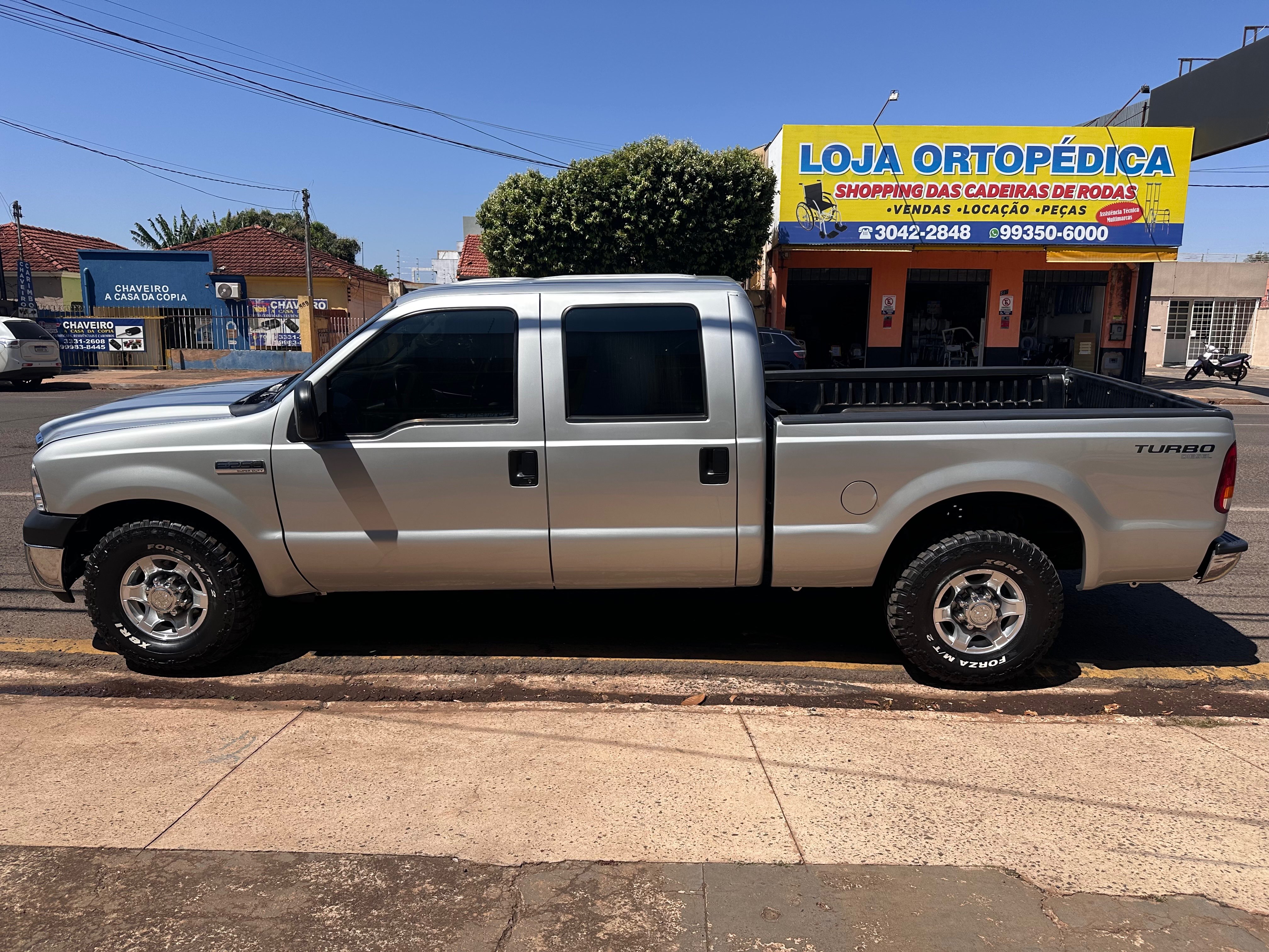 FORD F250 XLT 4.2TD 18v C.D. 2005 - miniatura 8