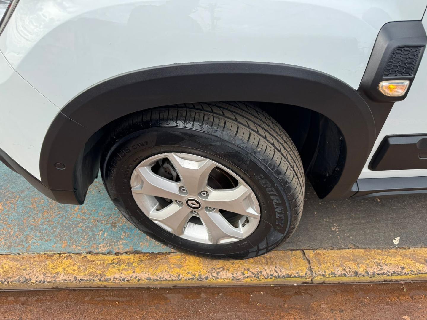 RENAULT Duster Intense 1.6 16v 2021 - miniatura 10