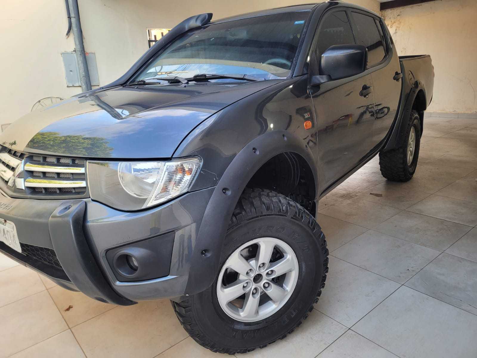 MITSUBISHI L200 Triton GLS 3.2TDi 16v 4X4 C.D. 2016