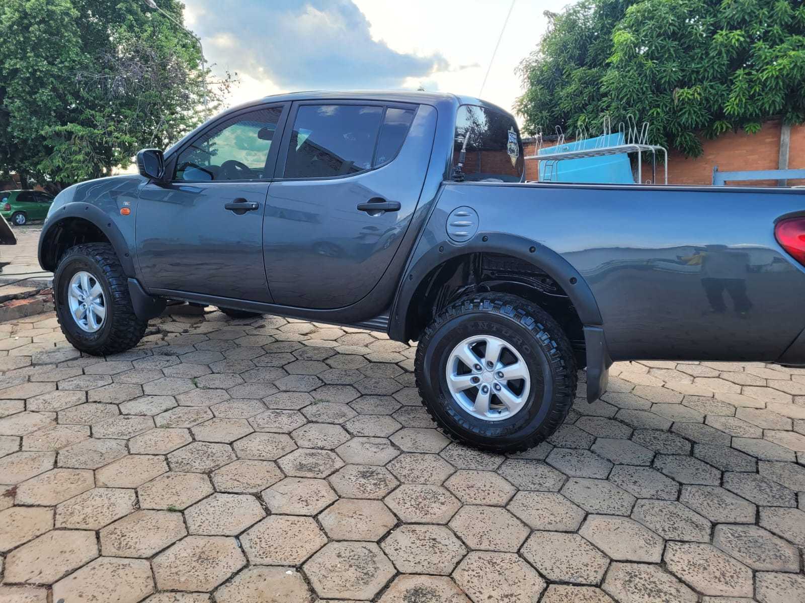 MITSUBISHI L200 Triton GLS 3.2TDi 16v 4X4 C.D. 2016 - miniatura 5