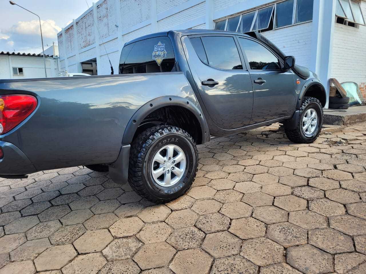MITSUBISHI L200 Triton GLS 3.2TDi 16v 4X4 C.D. 2016 - miniatura 3