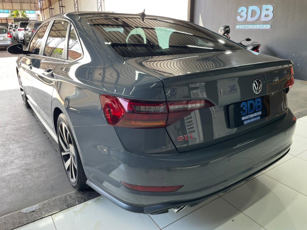 VOLKSWAGEN Jetta GLi 2.0 16v TSi 2020 - miniatura 10