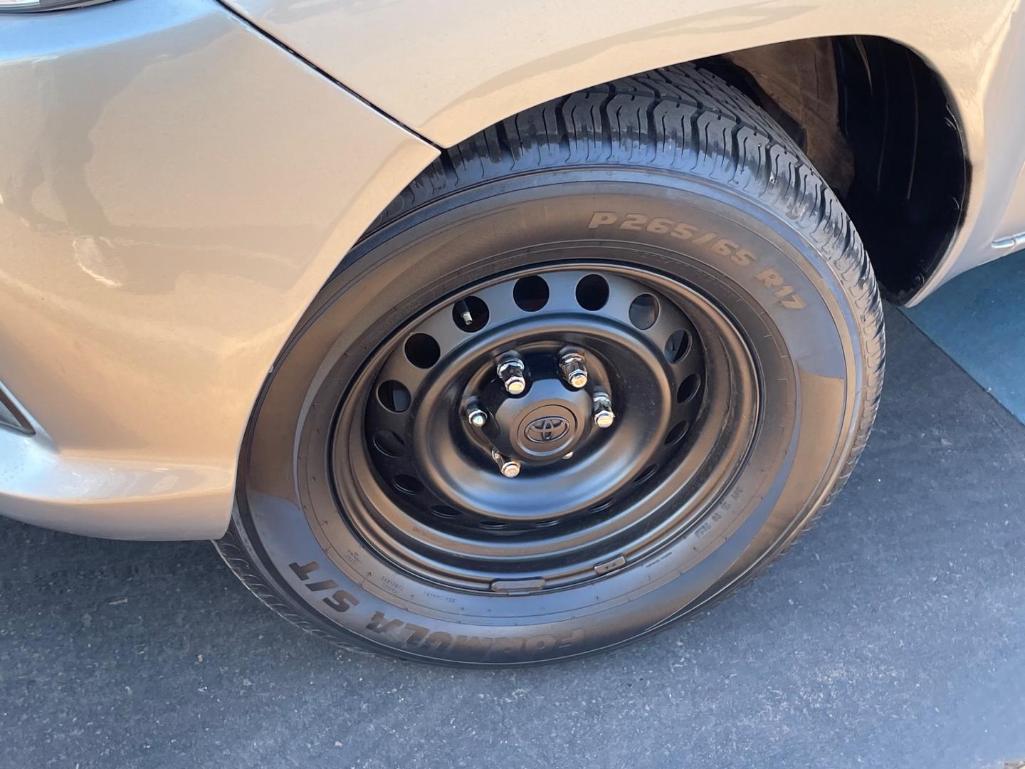 TOYOTA Hilux 2.8D 4X4 C.D. 2019 - miniatura 10