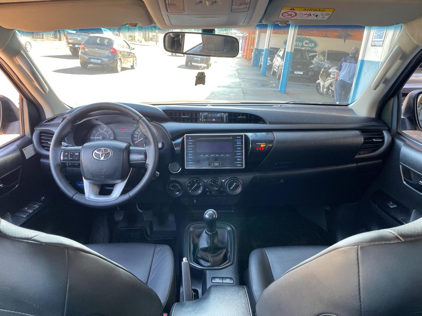 TOYOTA Hilux 2.8D 4X4 C.D. 2019 - miniatura 6
