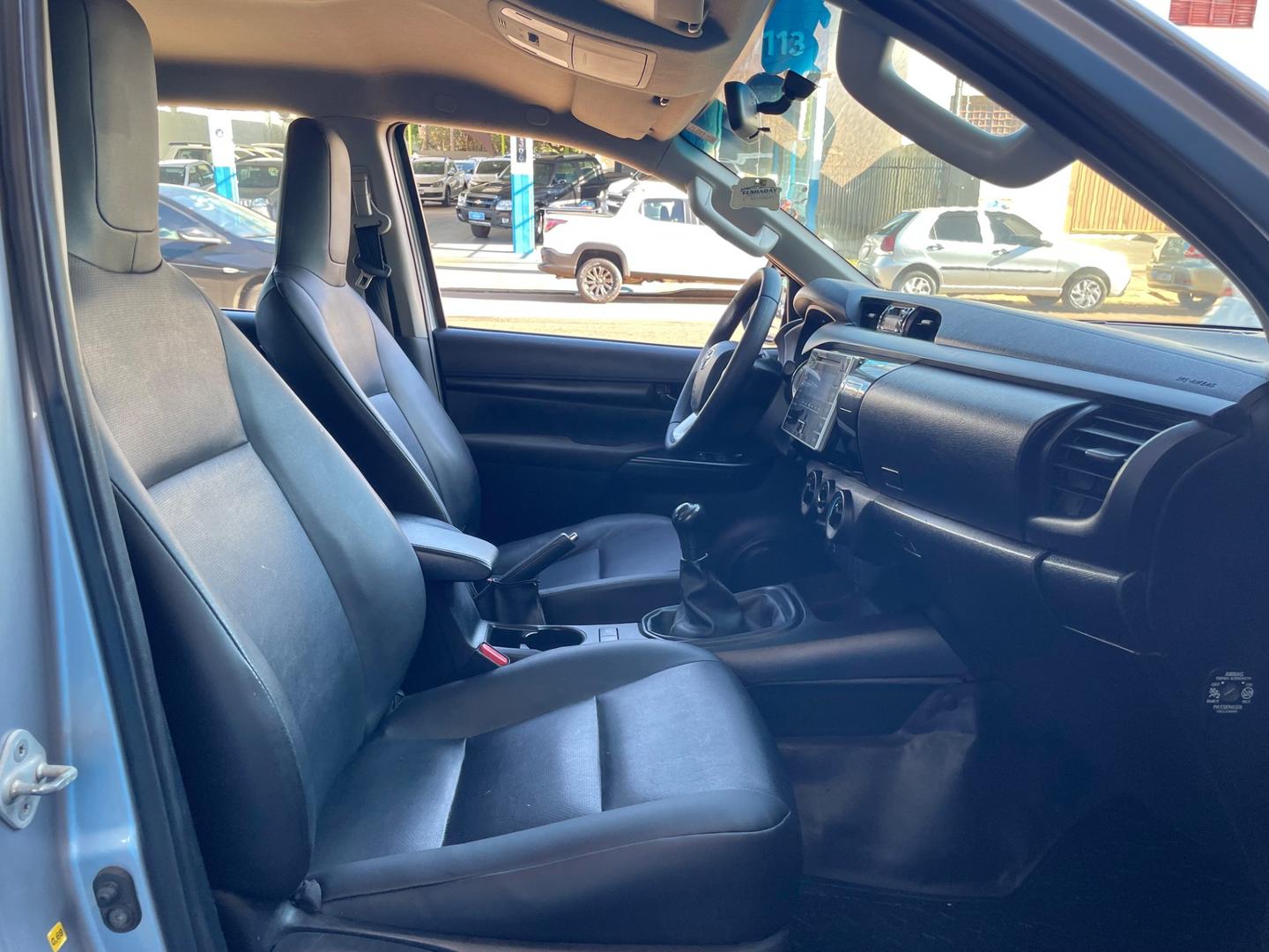 TOYOTA Hilux 2.8D 4X4 C.D. 2019 - miniatura 7