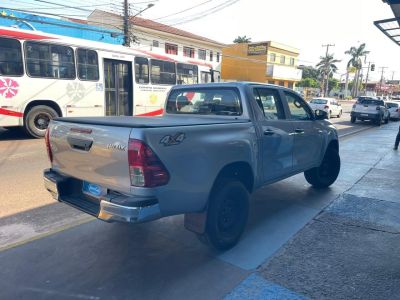 TOYOTA Hilux D4-D 2.8TDi 16v 4X4 C.D. 2019 - miniatura 3