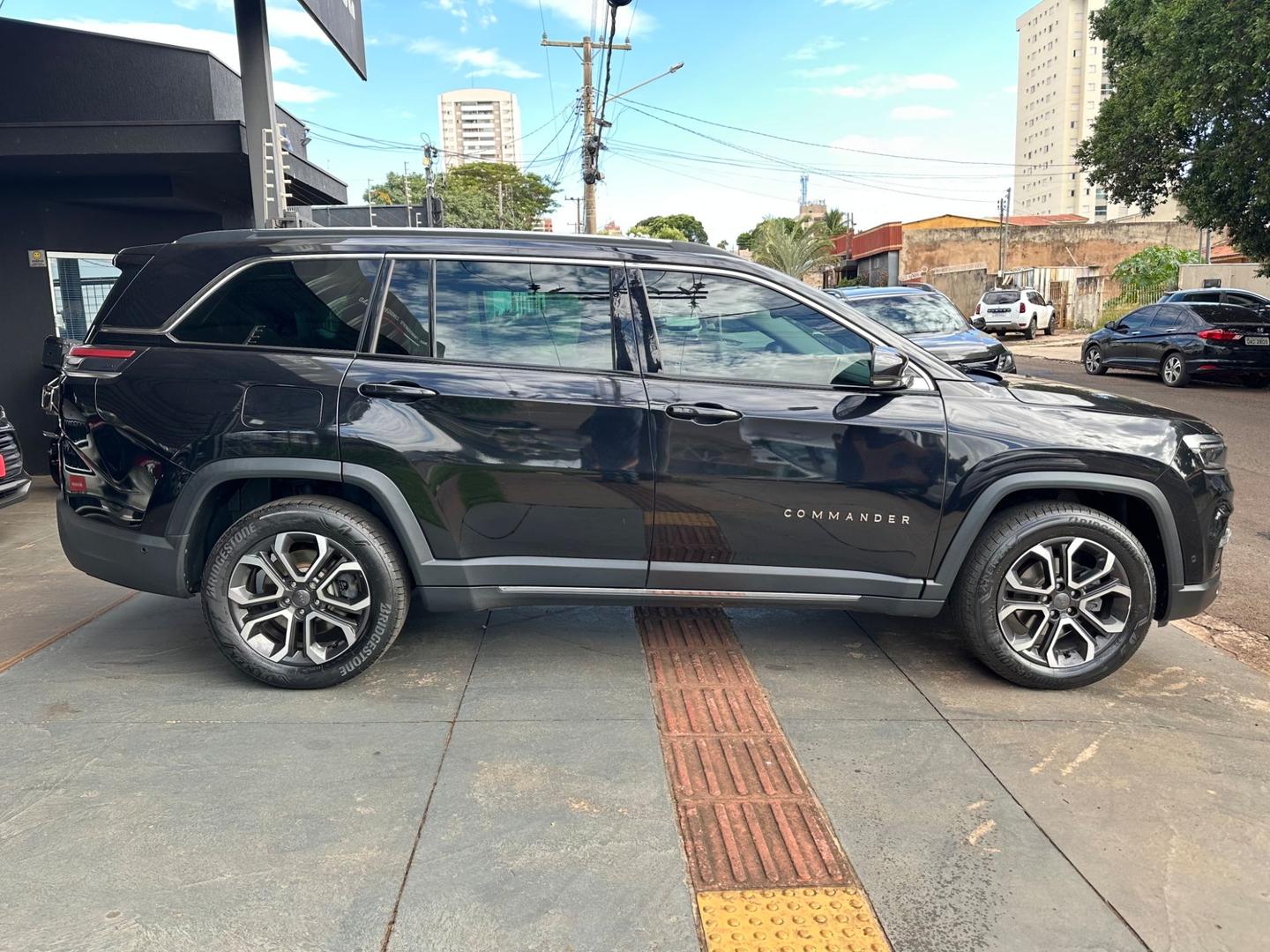 JEEP Commander Limited 1.3 16v T270 2023 - miniatura 6