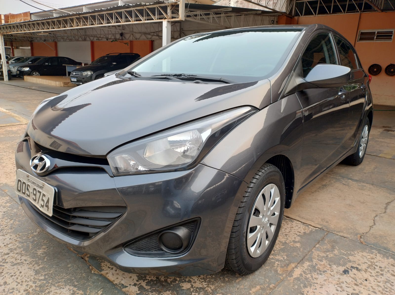 Vista principal de HYUNDAI HB20 Comfort Plus 1.0 12v 2015