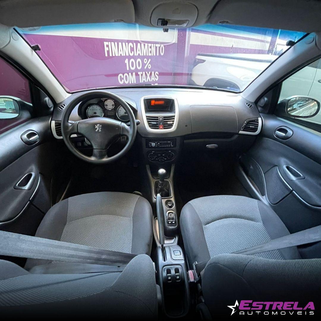 PEUGEOT 207 XR S 1.4 4p. 2013 - miniatura 8