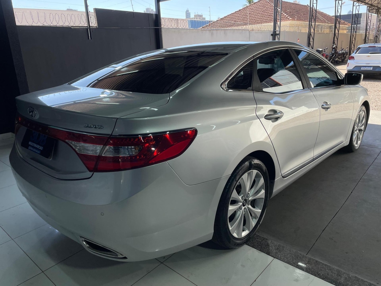 HYUNDAI Azera GLS 3.0 V6 24v 2013 - miniatura 8