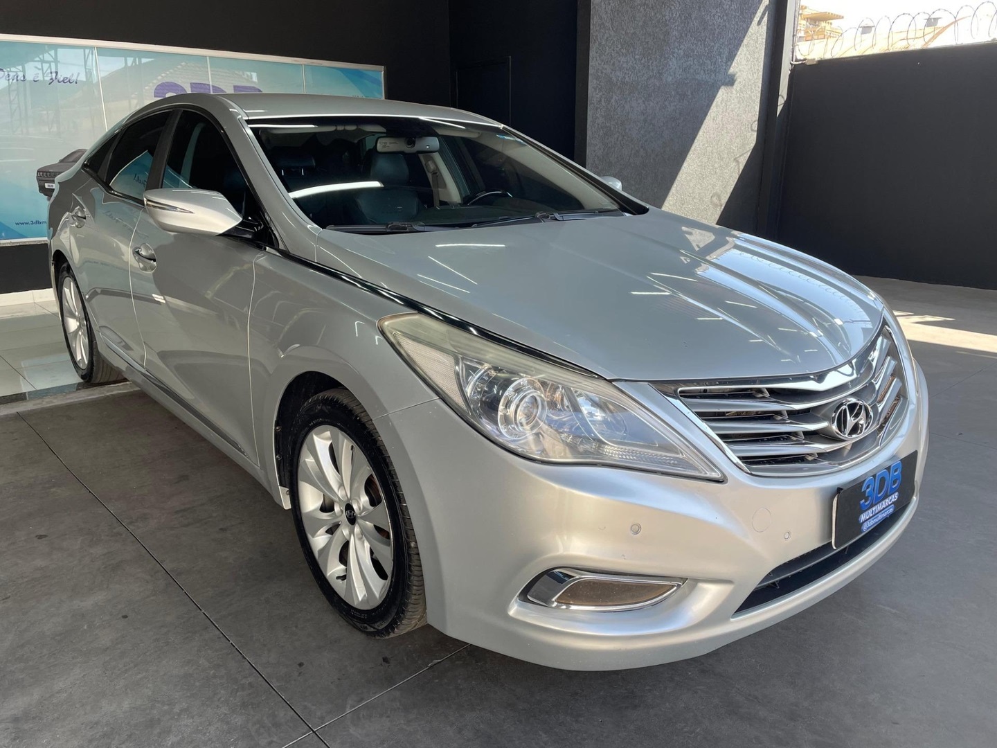 HYUNDAI Azera GLS 3.0 V6 24v 2013 - miniatura 3