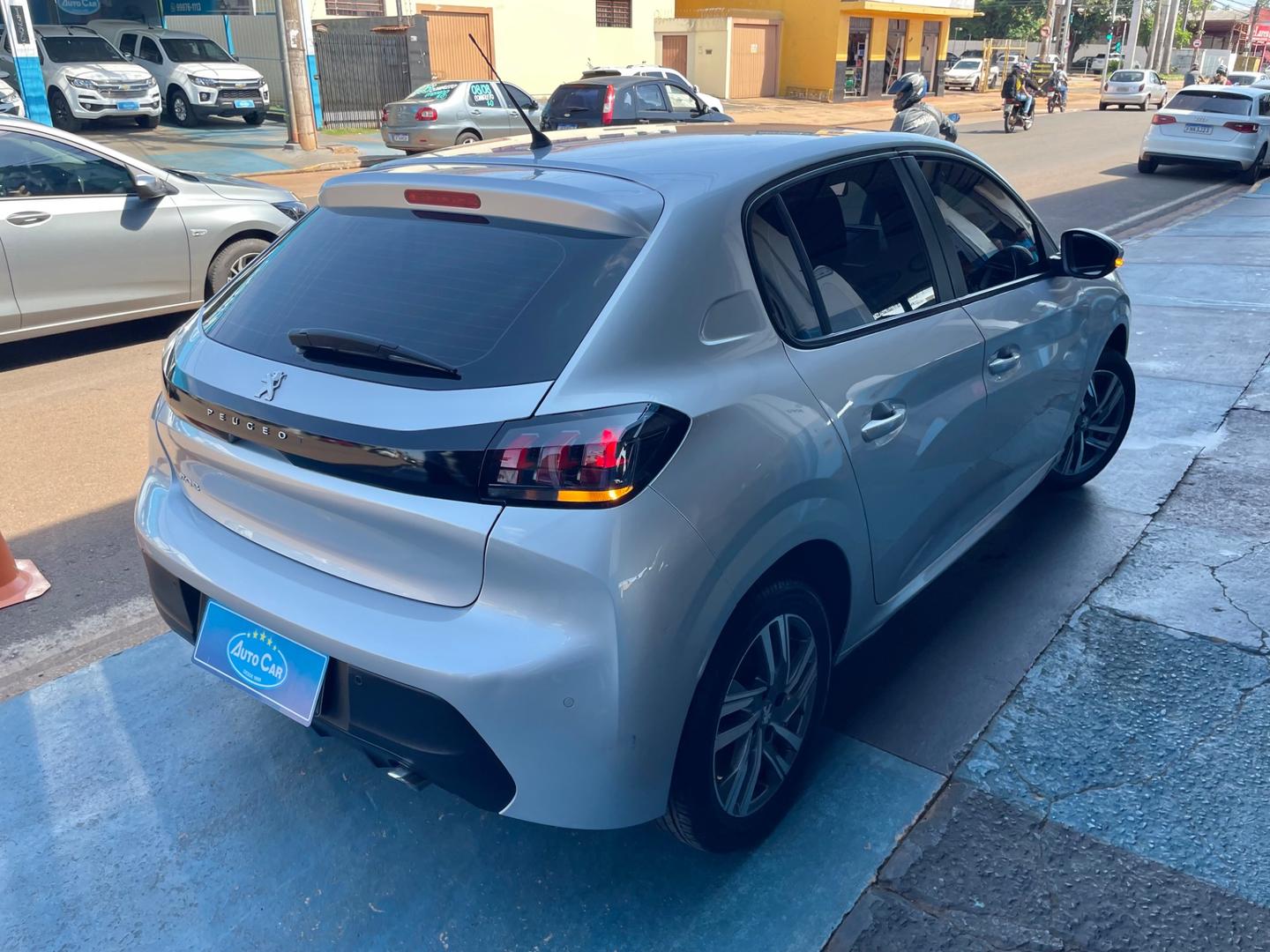 PEUGEOT 208 Allure 1.0T 12v 2022 - miniatura 4