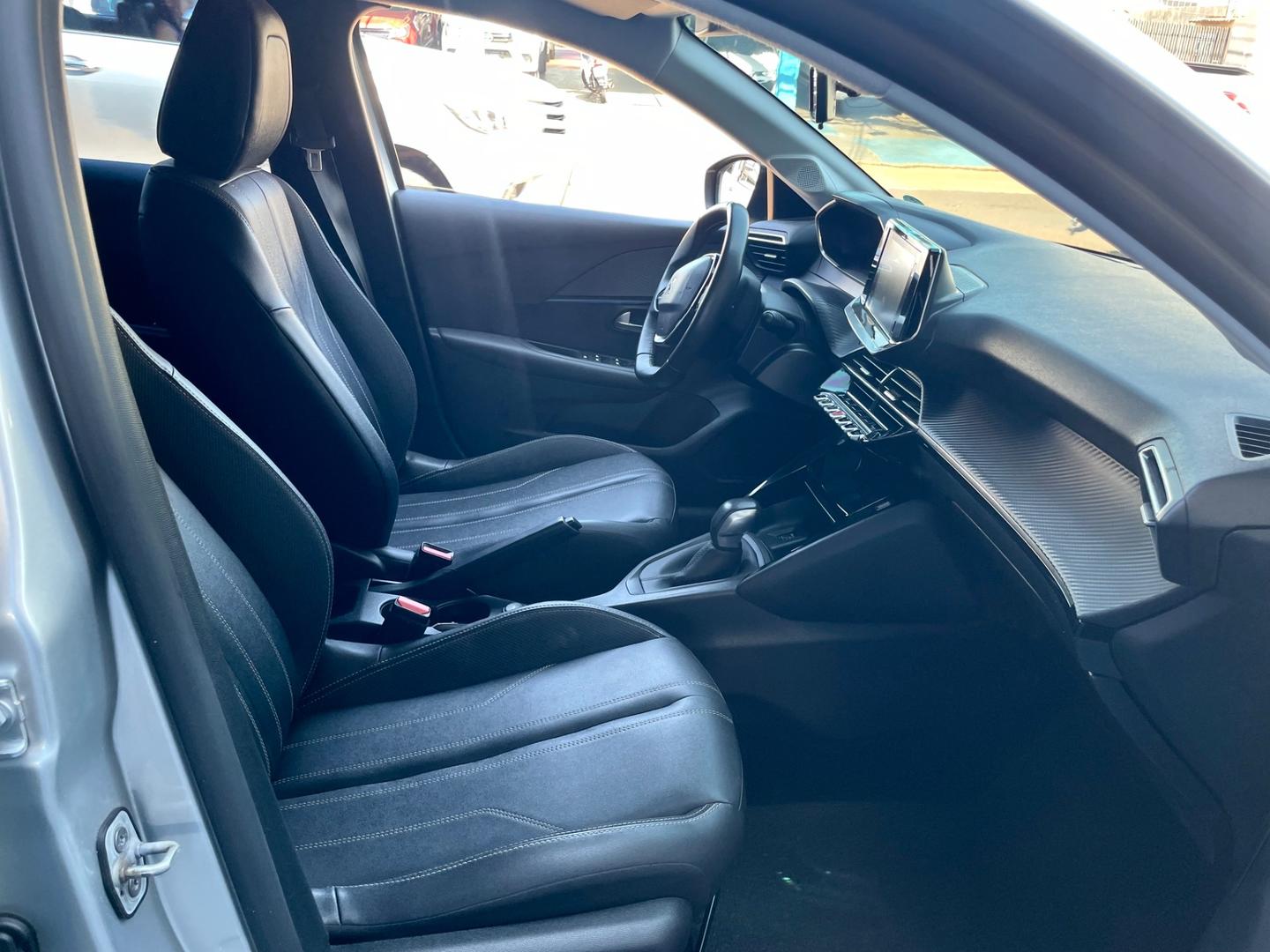 PEUGEOT 208 Allure 1.0T 12v 2022 - miniatura 7
