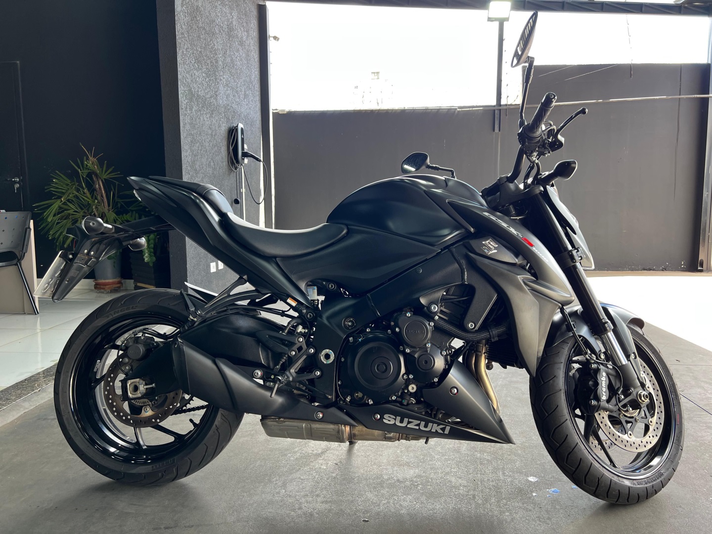 SUZUKI GSX-S 1000 2023 - miniatura 6