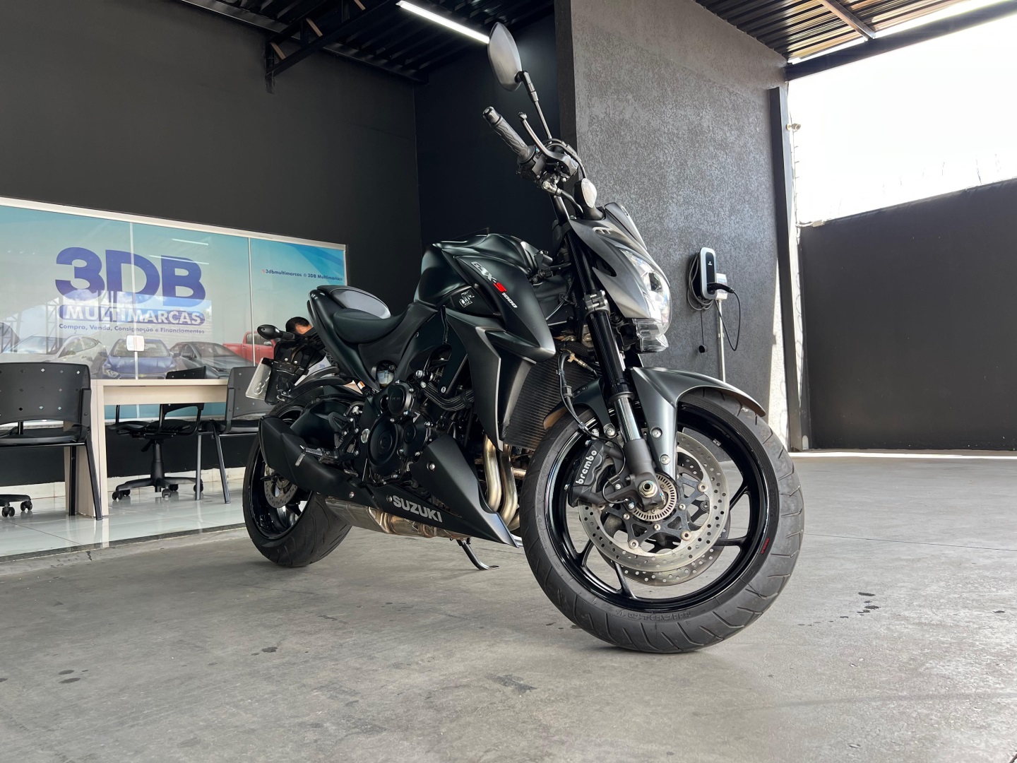 SUZUKI GSX-S 1000 2023 - miniatura 3