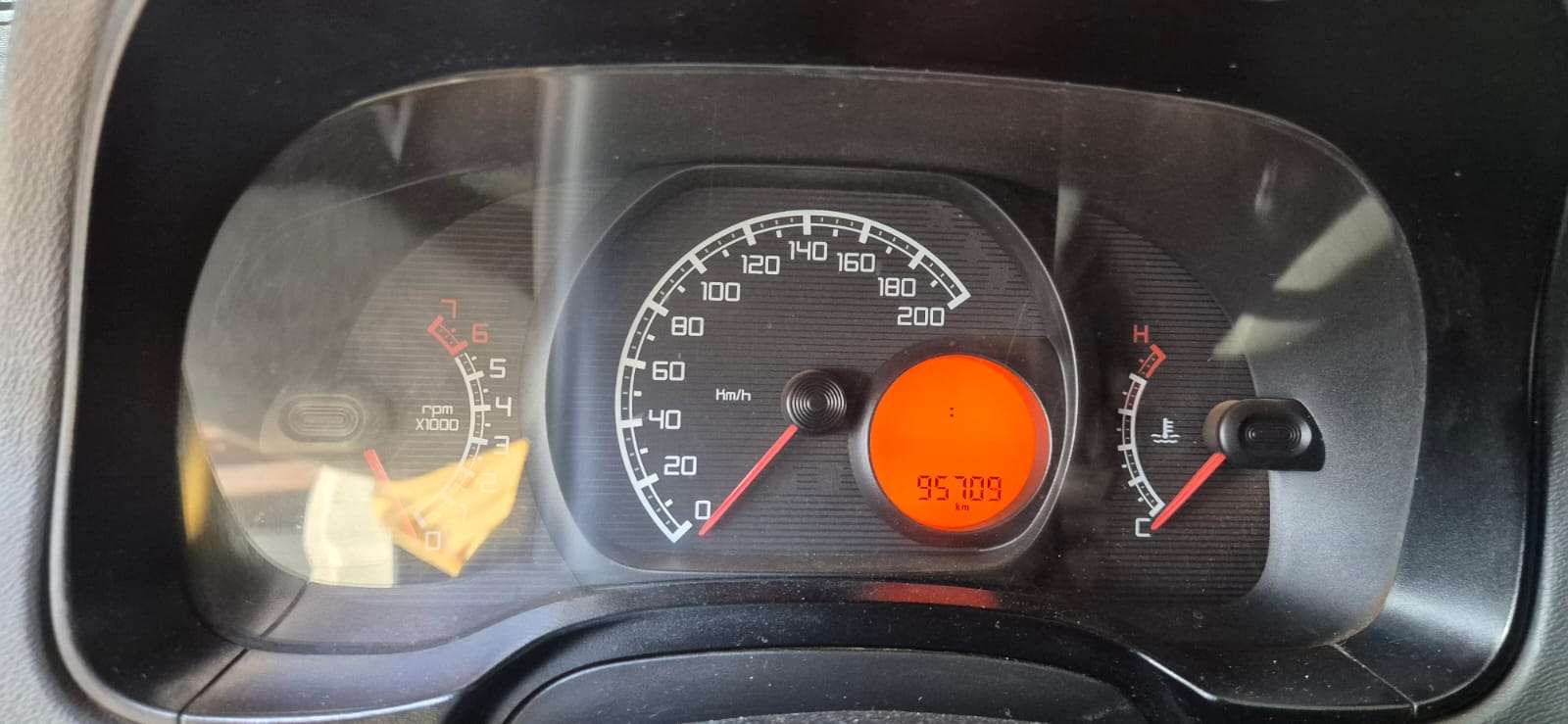 FIAT Strada Working 1.4 C.S. 2019 - miniatura 8