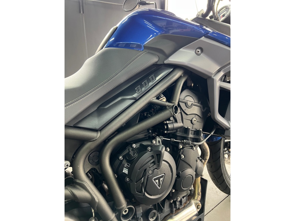 TRIUMPH Tiger 800 XR 2017 - miniatura 5
