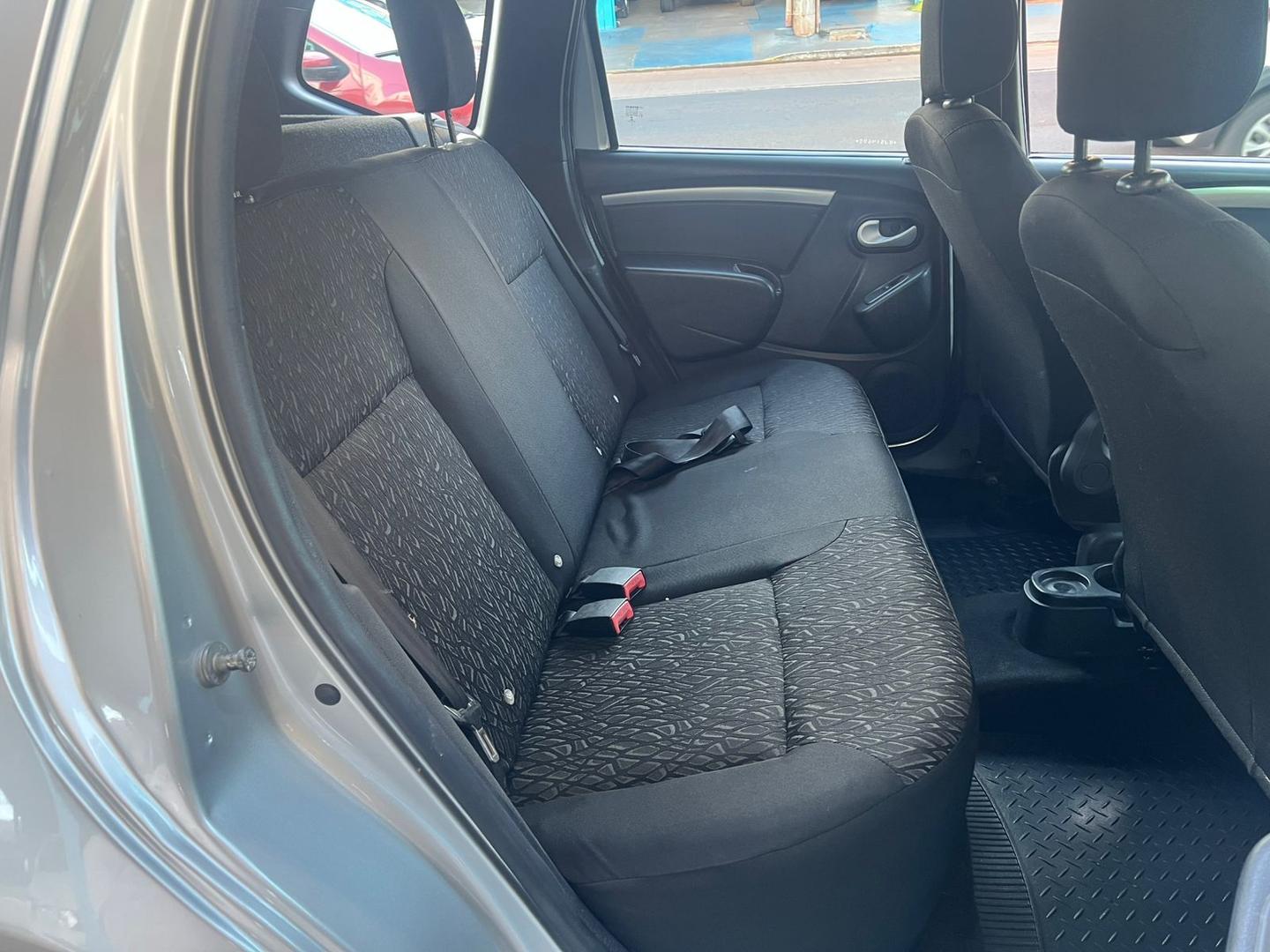 RENAULT Duster 1.6 16v 2019 - miniatura 8