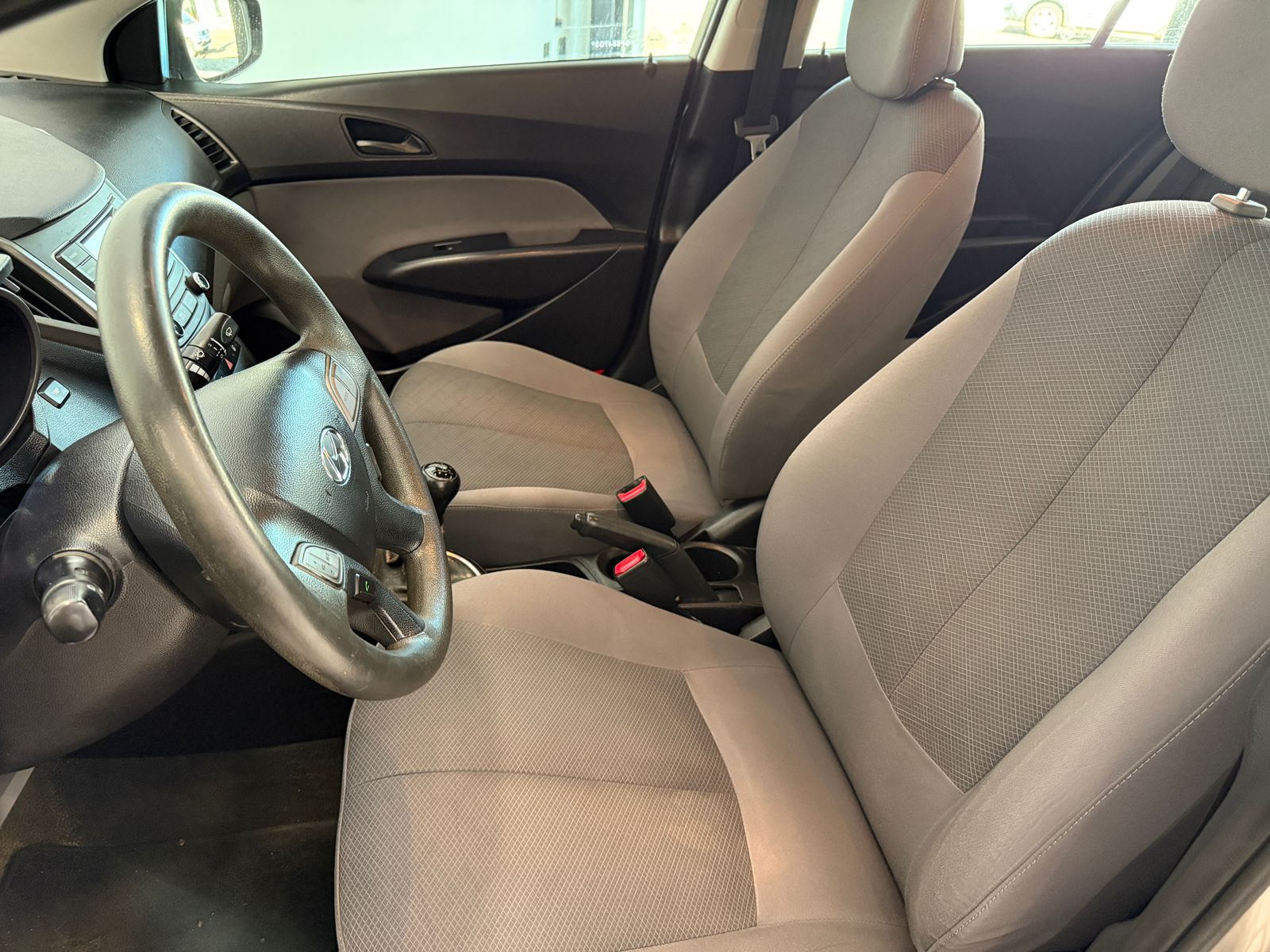 HYUNDAI HB20S Comfort Plus 1.0 12v 2016 - miniatura 8