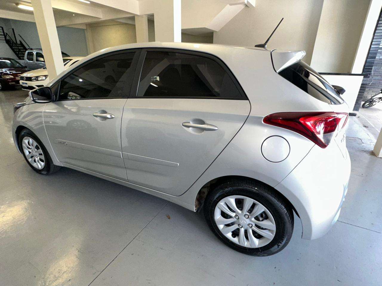 HYUNDAI HB20S Comfort Plus 1.6 16v 2019 - miniatura 4
