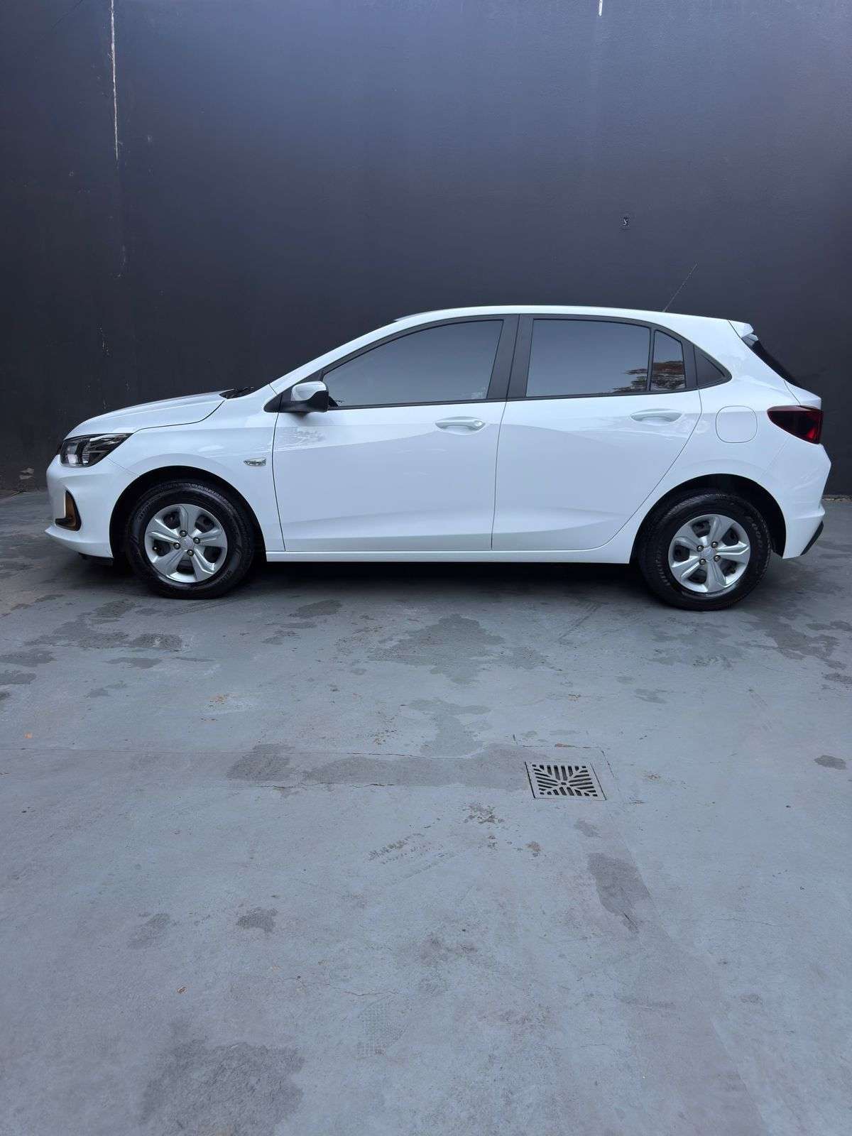 CHEVROLET Onix Hatch 1.0 12v 2025 - miniatura 3