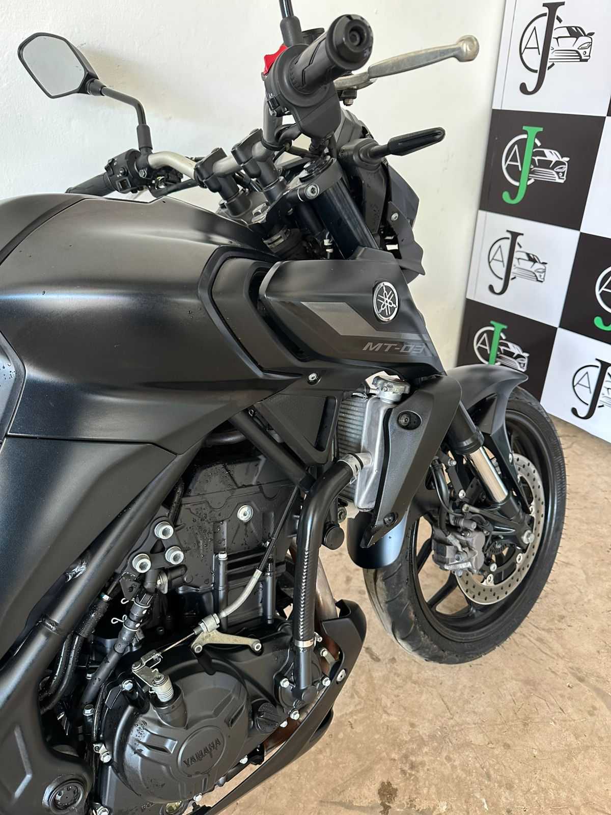 YAMAHA MT -03 321 2024 - miniatura 5