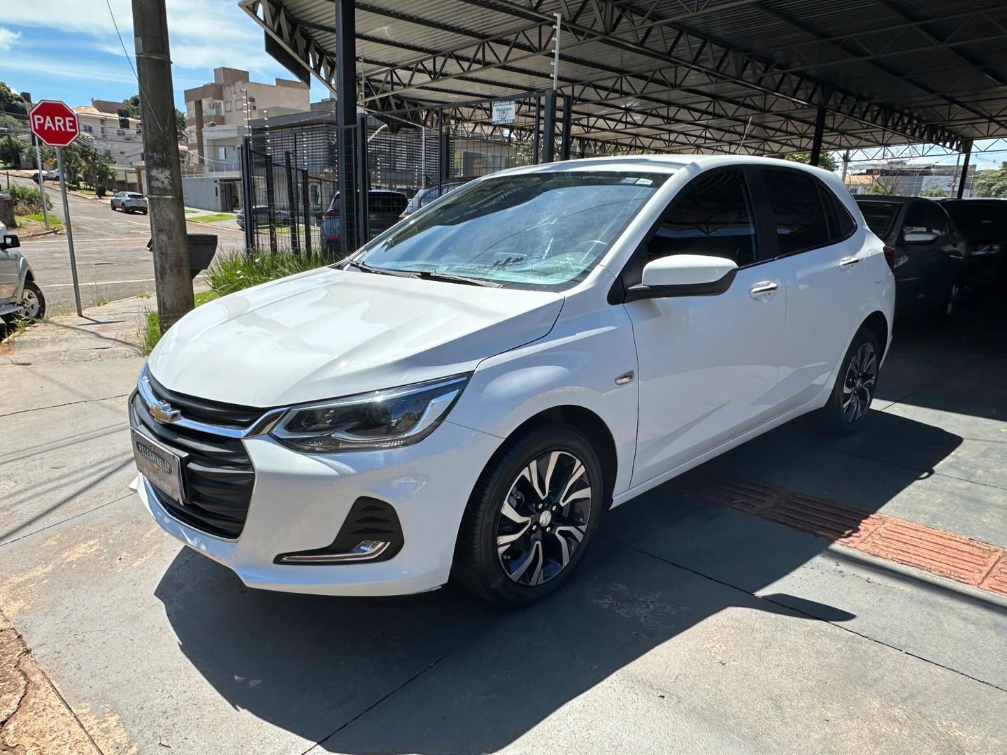 CHEVROLET Onix Hatch Premier 1.0T 12v 2023 - miniatura 2