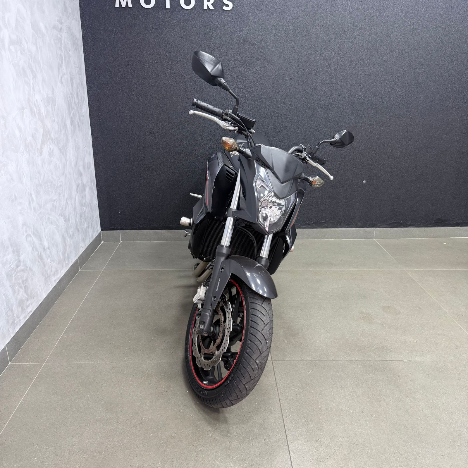HONDA CB 650F 2016 - miniatura 3