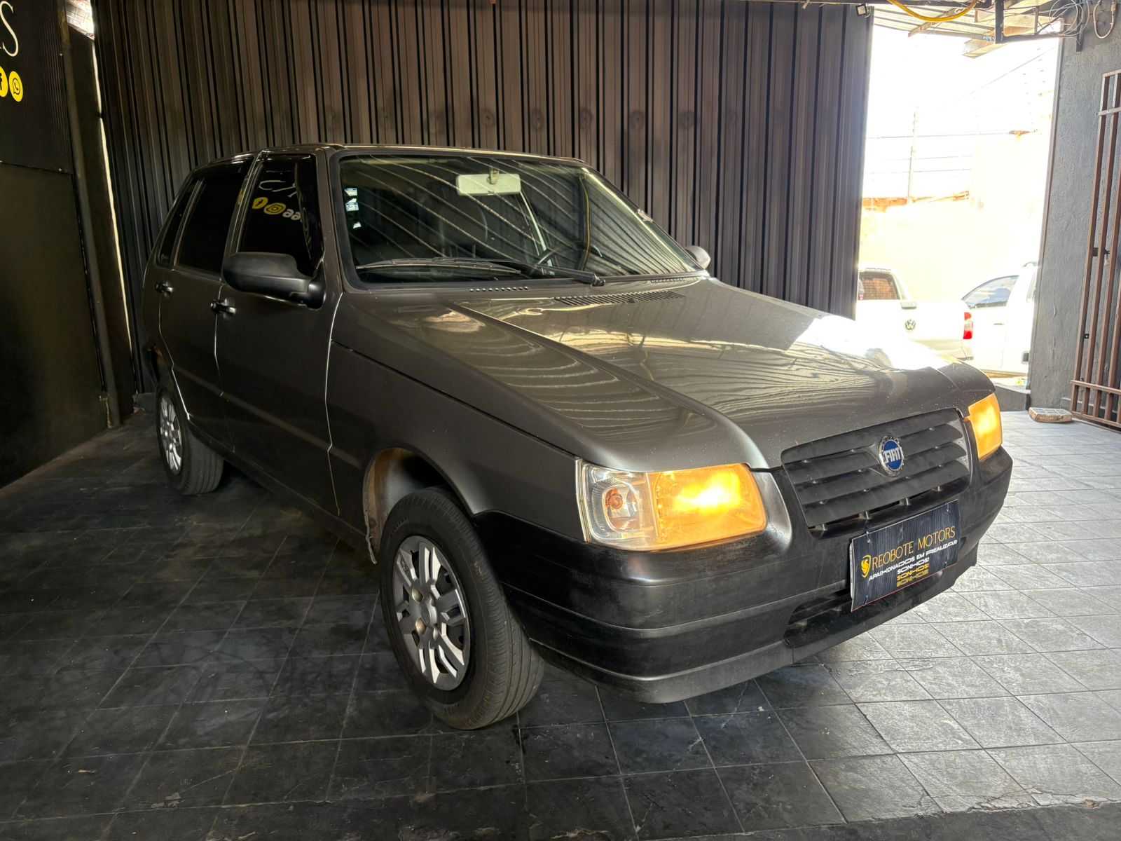 FIAT Uno Mille 1.0 Fire 4p. 2008 - miniatura 2