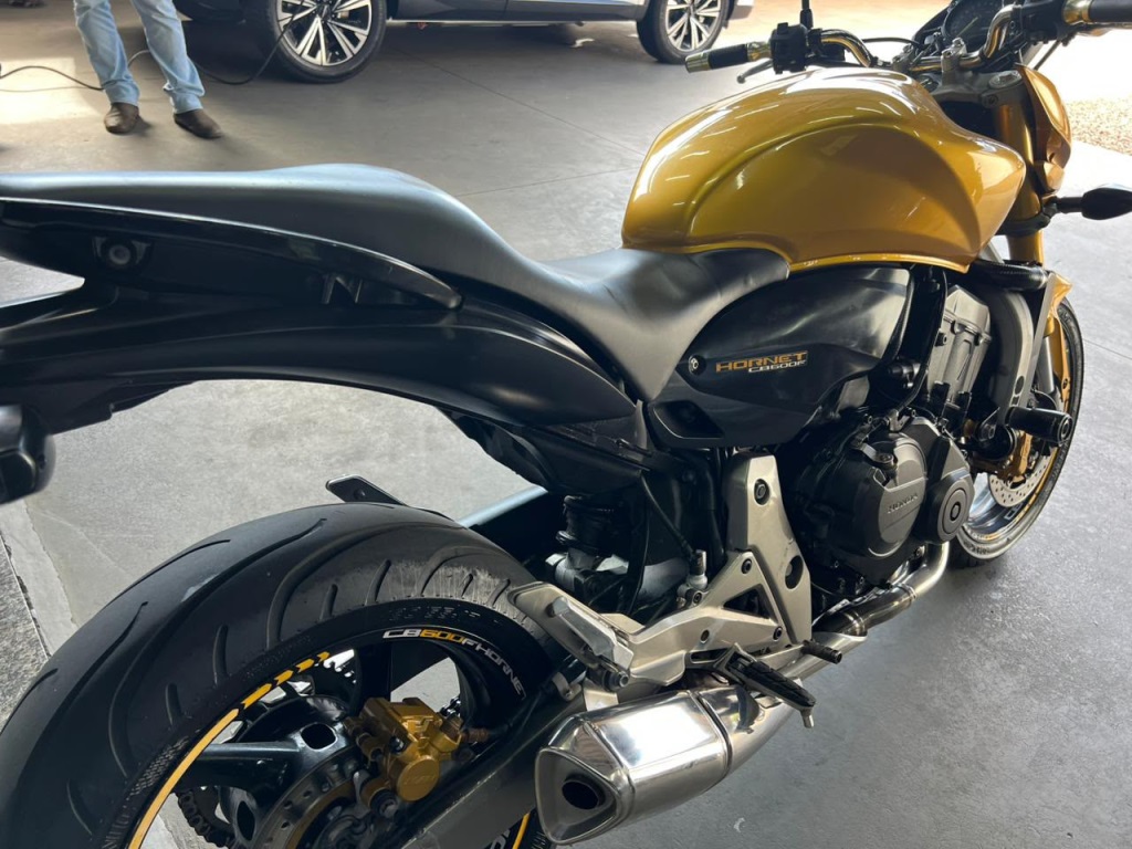 HONDA CB 600F Hornet 2010 - miniatura 2