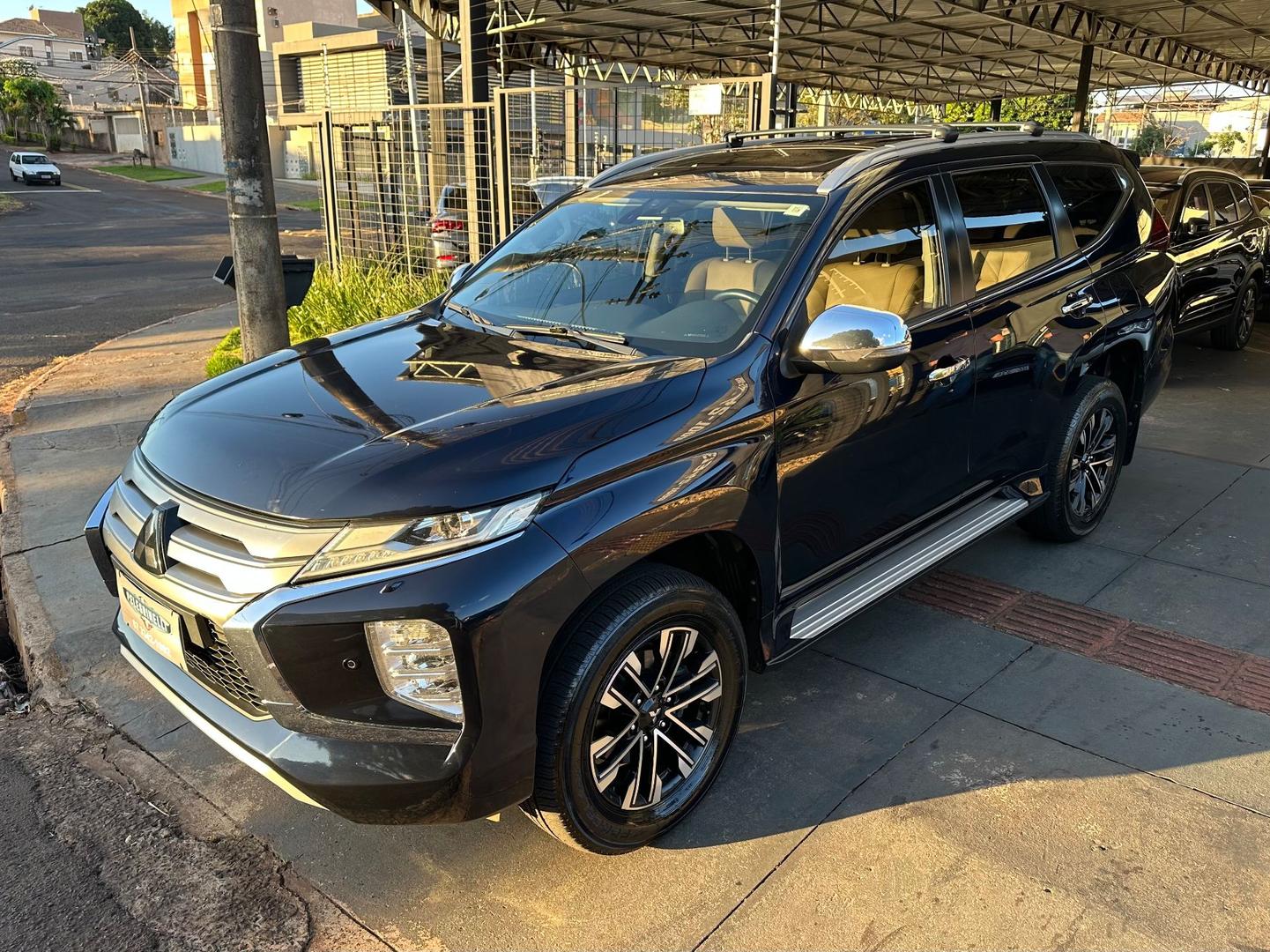 MITSUBISHI Pajero Sport HPE-S 2.4TDi 16v 4X4 2021 - miniatura 2