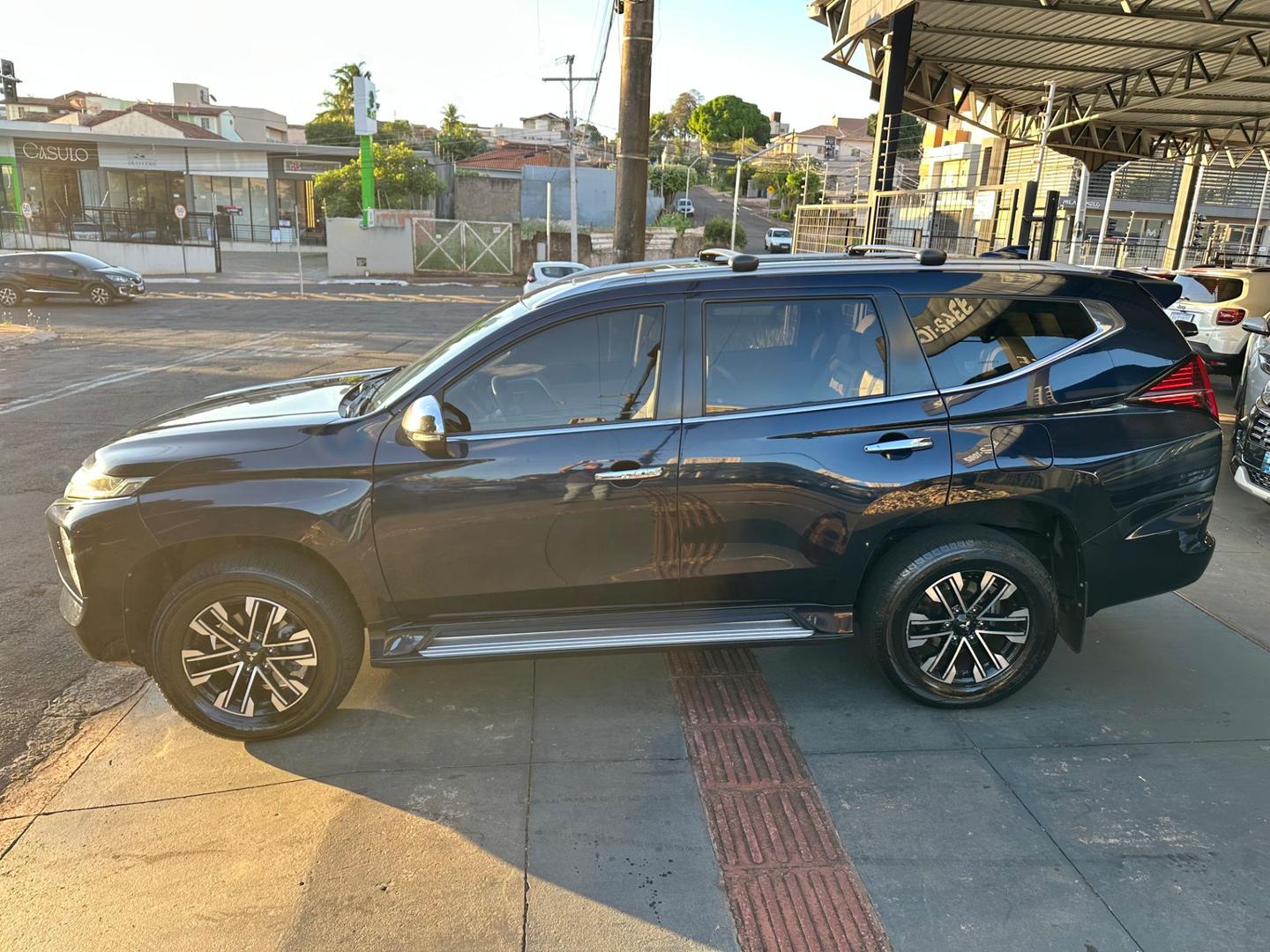 MITSUBISHI Pajero Sport HPE-S 2.4TDi 16v 4X4 2021 - miniatura 3