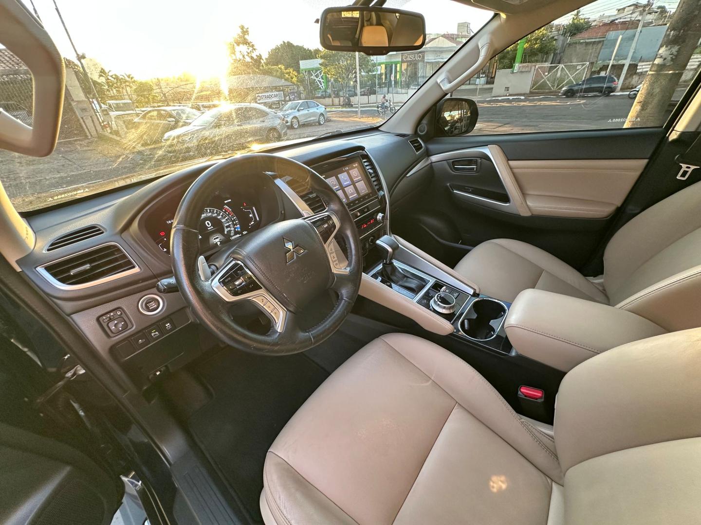 MITSUBISHI Pajero Sport HPE-S 2.4TDi 16v 4X4 2021 - miniatura 8