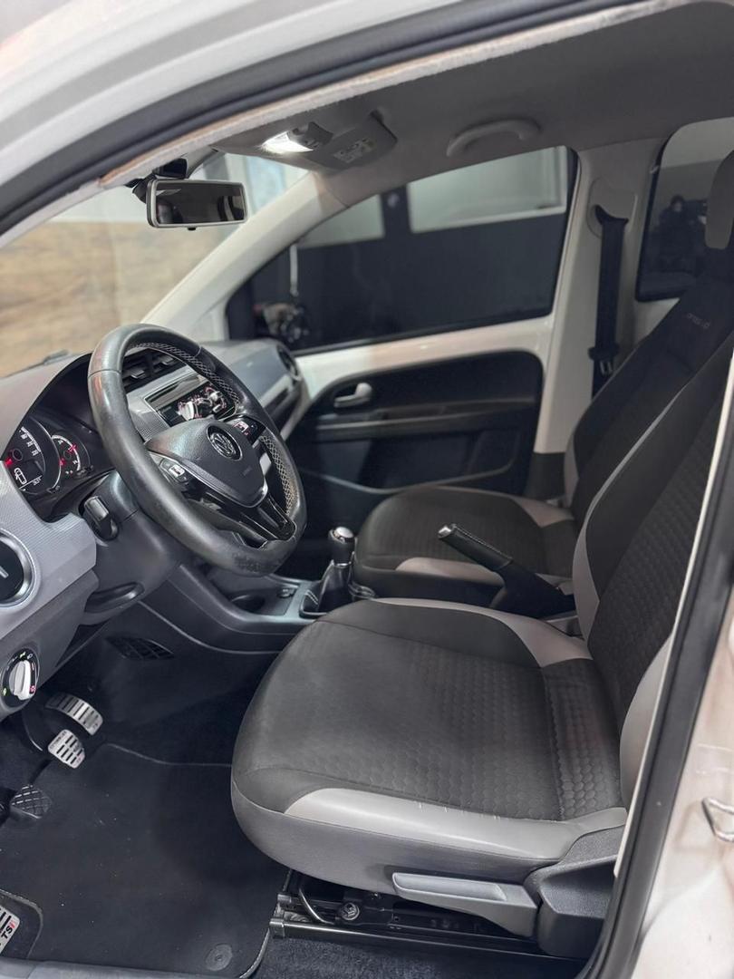 VOLKSWAGEN Up Cross 1.0 12v TSi 4p. 2018 - miniatura 9